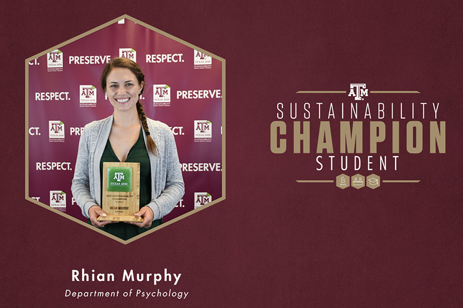 Rhian Murphy with the Undergraduate Student  Champion Award